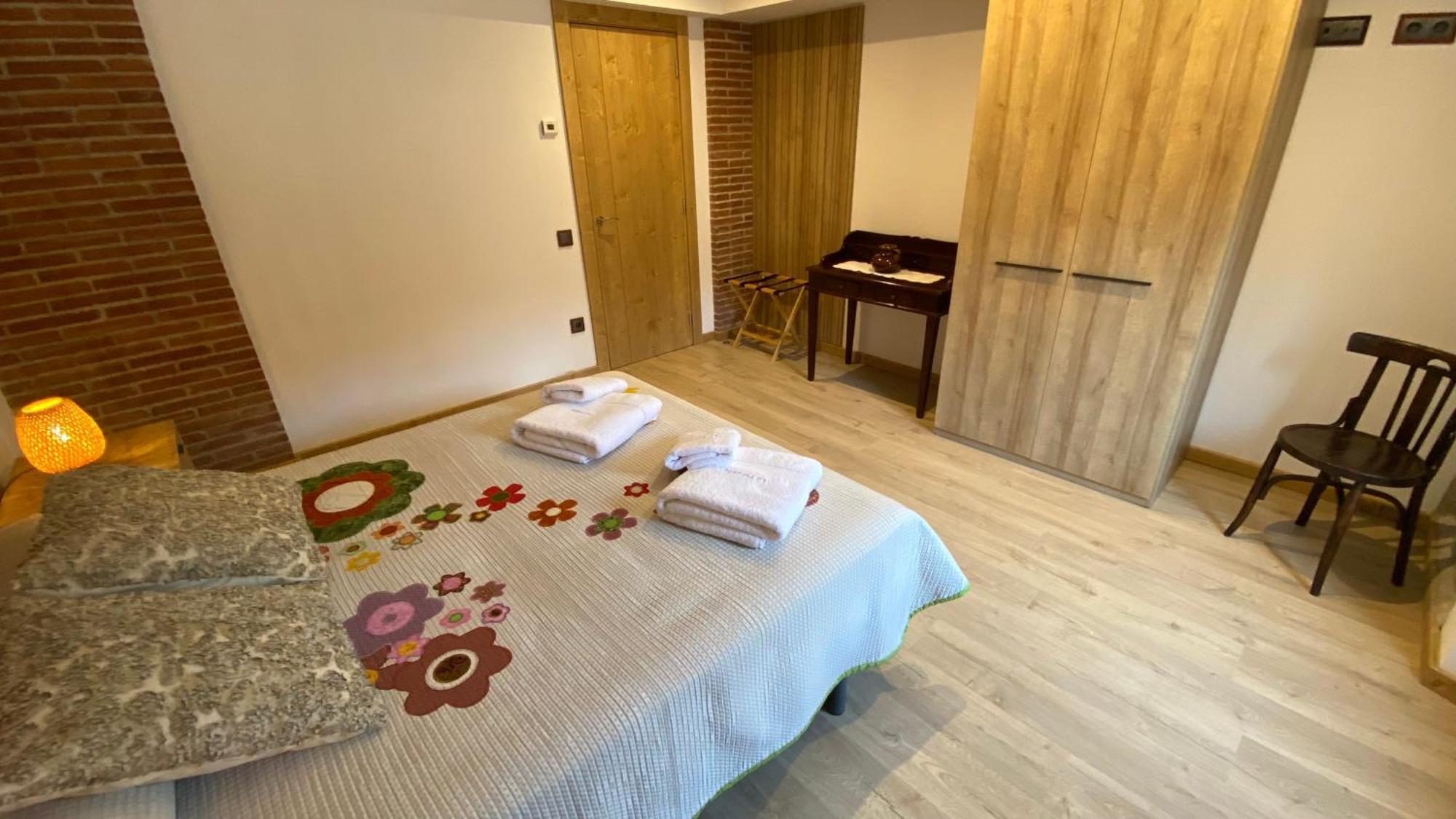 Pis Turistic De 170 M2 A La Placa Porxada De Bagá Exteriör bild